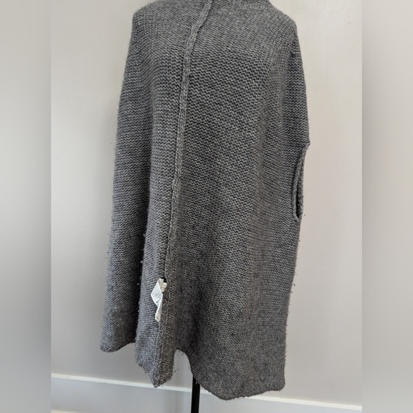 Stefanel Grey Wool Alpaca Blend Knit Sweater Cape Minimalist Luxury - Picture 10 of 14